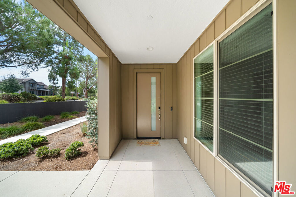 162 Novel, Irvine CA 92618 - photo 17