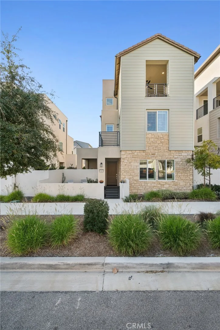 163 Crossover, Irvine, CA 92618