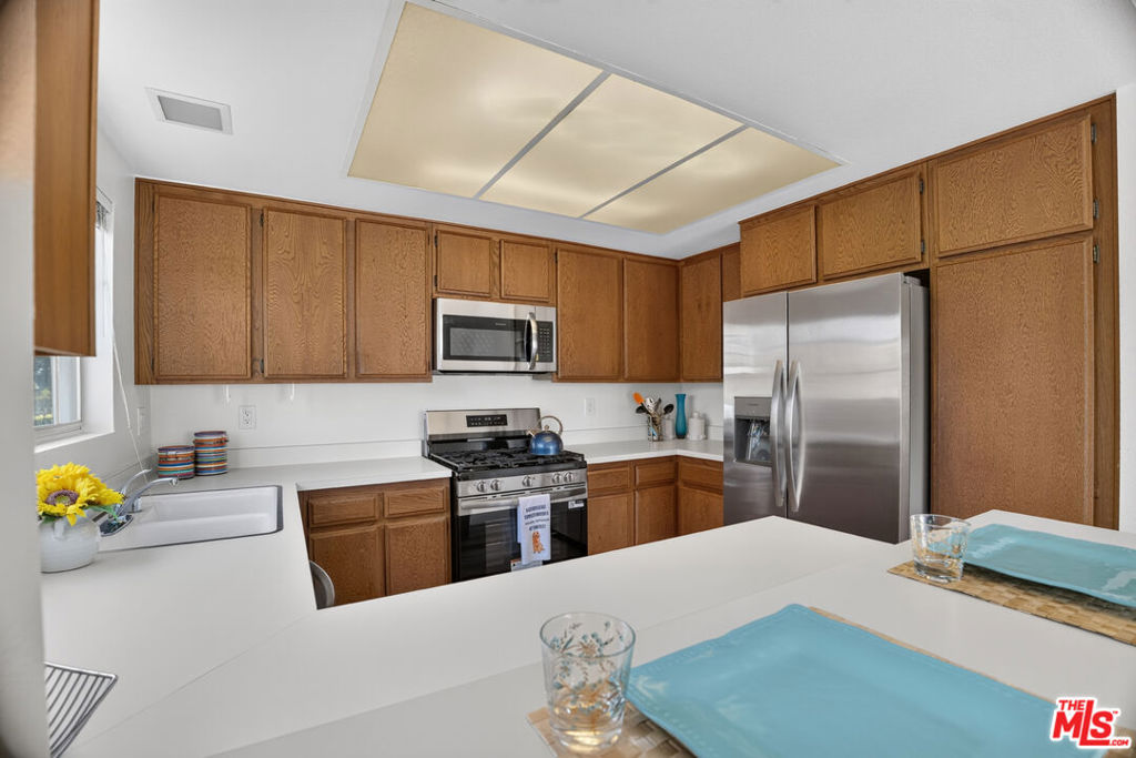 163 Greenfield, Irvine CA 92614 - photo 6