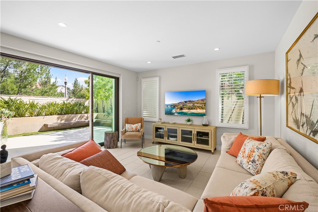 164 Villa Ridge, Irvine CA 92602 - photo 4