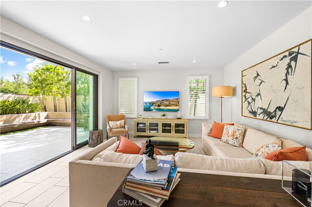 164 Villa Ridge, Irvine CA 92602 - photo 9