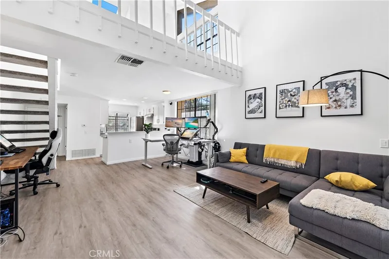 165 Pineview, Irvine