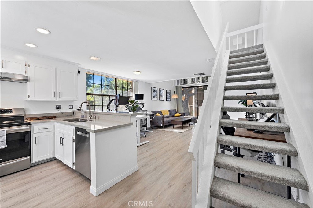 165 Pineview, Irvine CA 92620 - photo 8