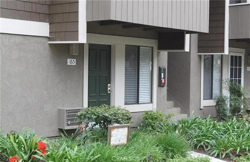 165 Streamwood, Irvine