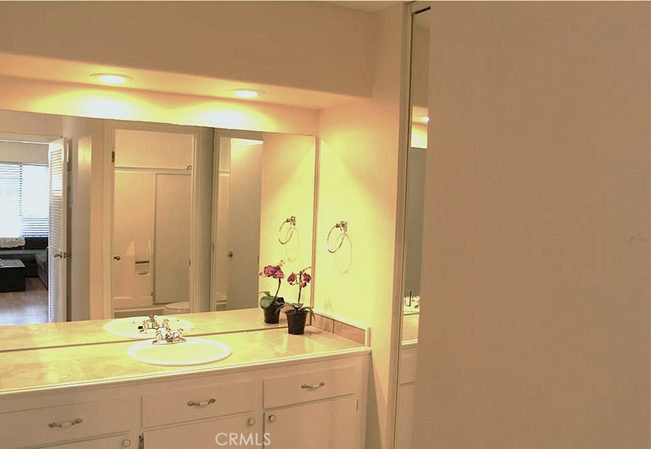 165 Streamwood, Irvine CA 92620 - photo 3
