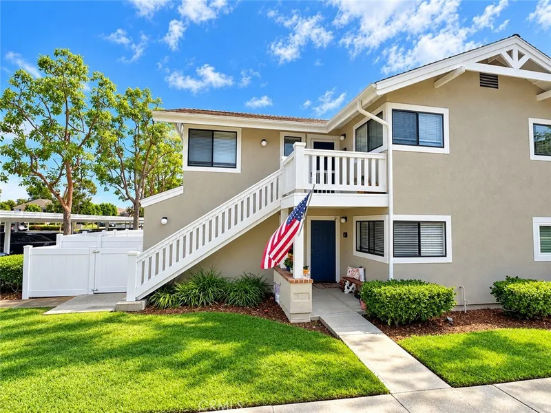 165 Tarocco, Irvine, CA 92618
