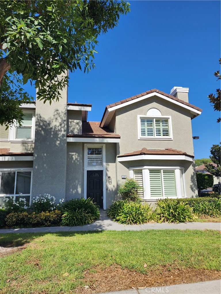 Front view/Front yard - 168 Greenmoor 72, Irvine CA 92614 - photo 2