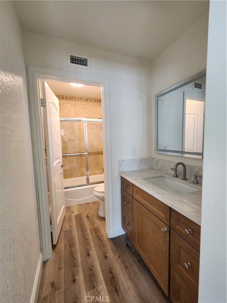 Bathroom & Vanity room - 168 Greenmoor 72, Irvine CA 92614 - photo 14