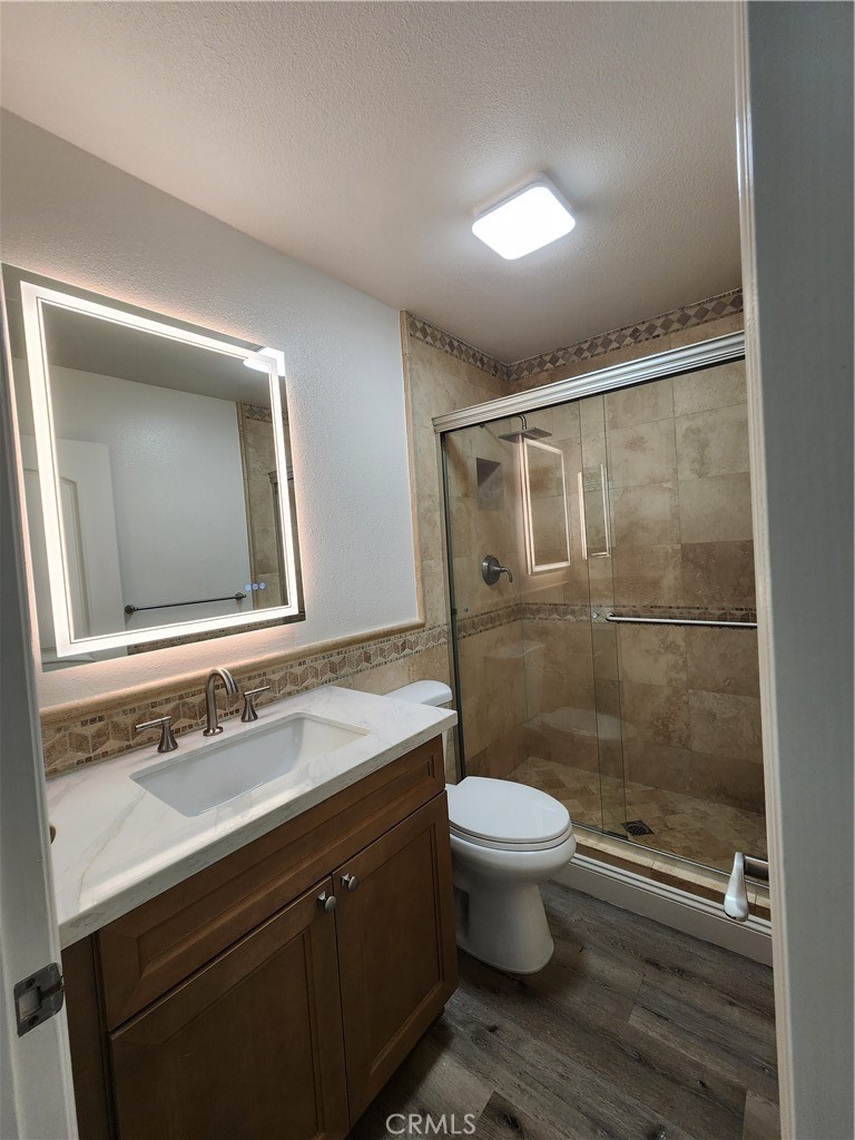 Second bathroom - 168 Greenmoor 72, Irvine CA 92614 - photo 23