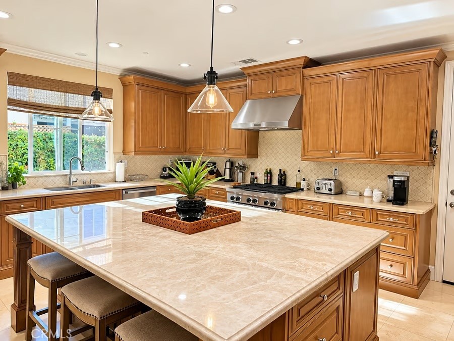 Kitchen - 168 Loneflower, Irvine CA 92618 - photo 14