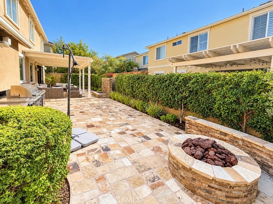 Backyard-Fire Pit - 168 Loneflower, Irvine CA 92618 - photo 19