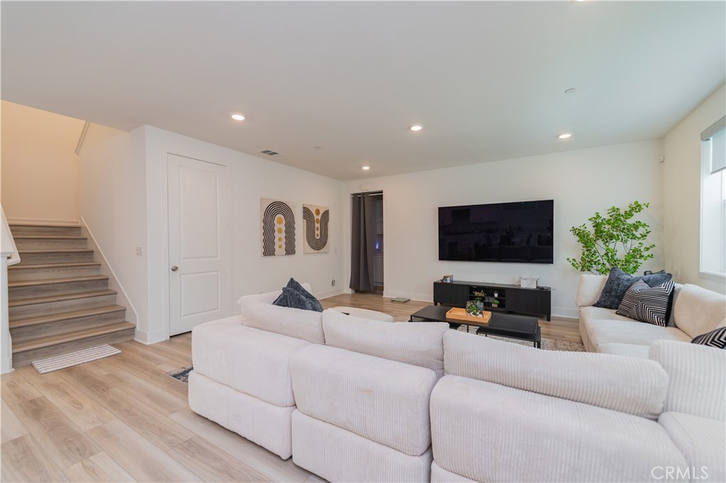 168 Sash, Irvine CA 92618 - photo 4