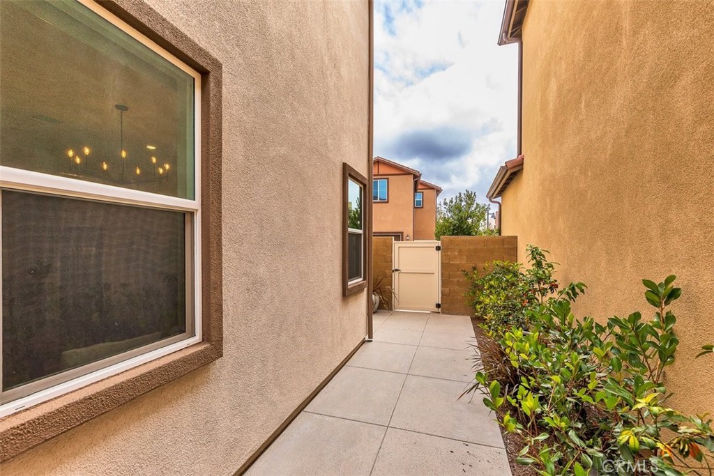 Side yard - 169 Great Park Boulevard, Irvine CA 92618 - photo 17