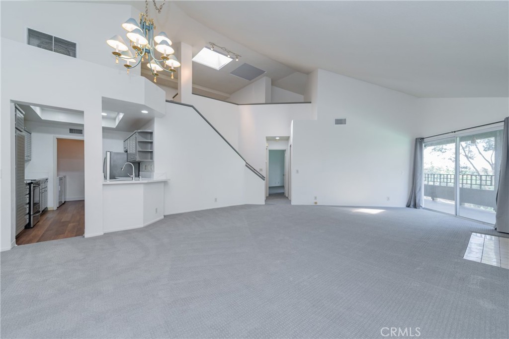 Cathedrail high ceiling living room - 17 Auburn Aisle, Irvine CA 92612 - photo 2