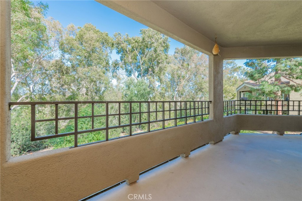 Warp around balcony - 17 Auburn Aisle, Irvine CA 92612 - photo 13