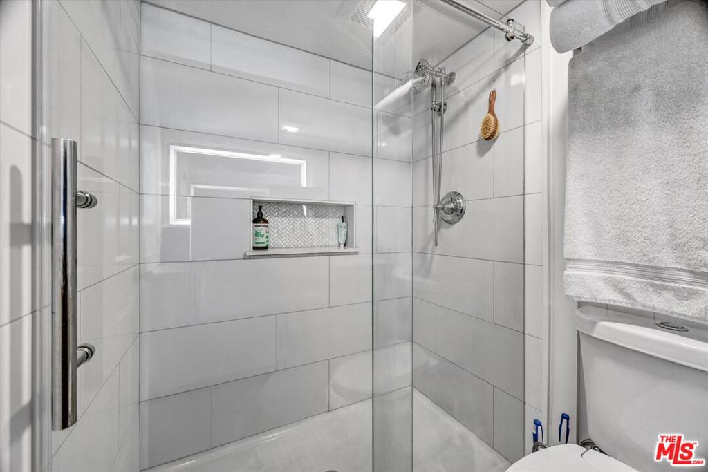 17 Castillo, Irvine CA 92620 - photo 9