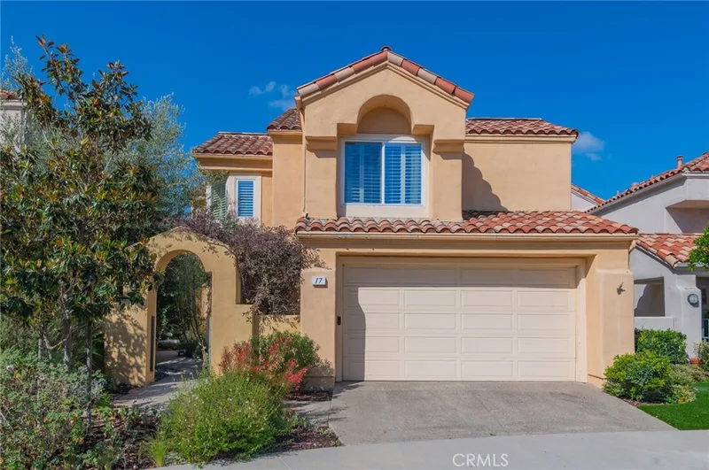 17 Las Cruces, Irvine, CA 92614