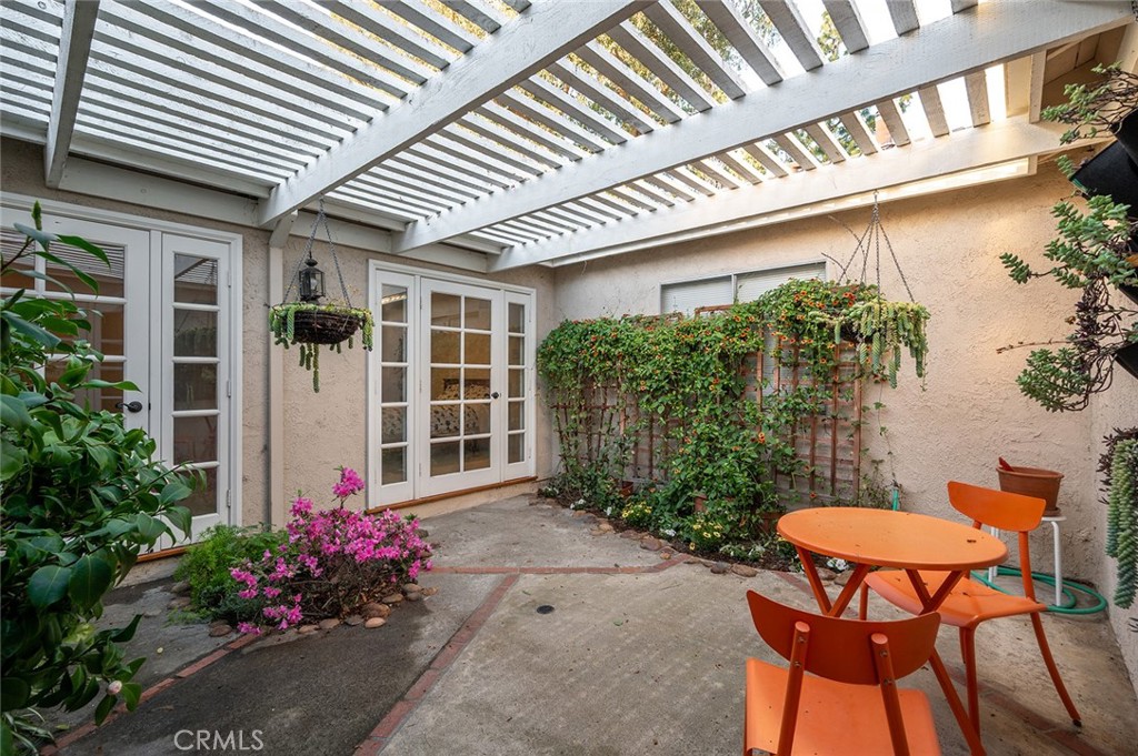 Central Atrium - 17 Rippling Stream, Irvine CA 92603 - photo 7