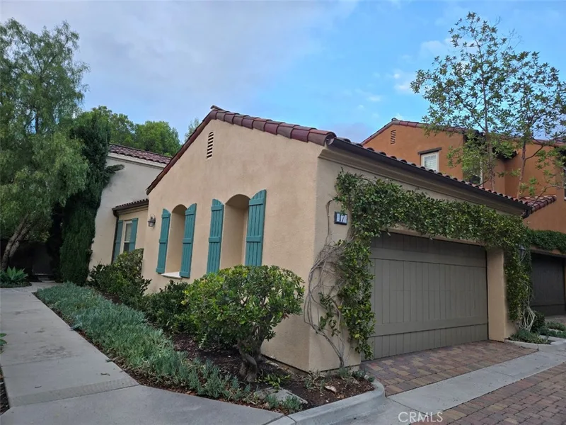 17 Shade Tree, Irvine, CA 92603