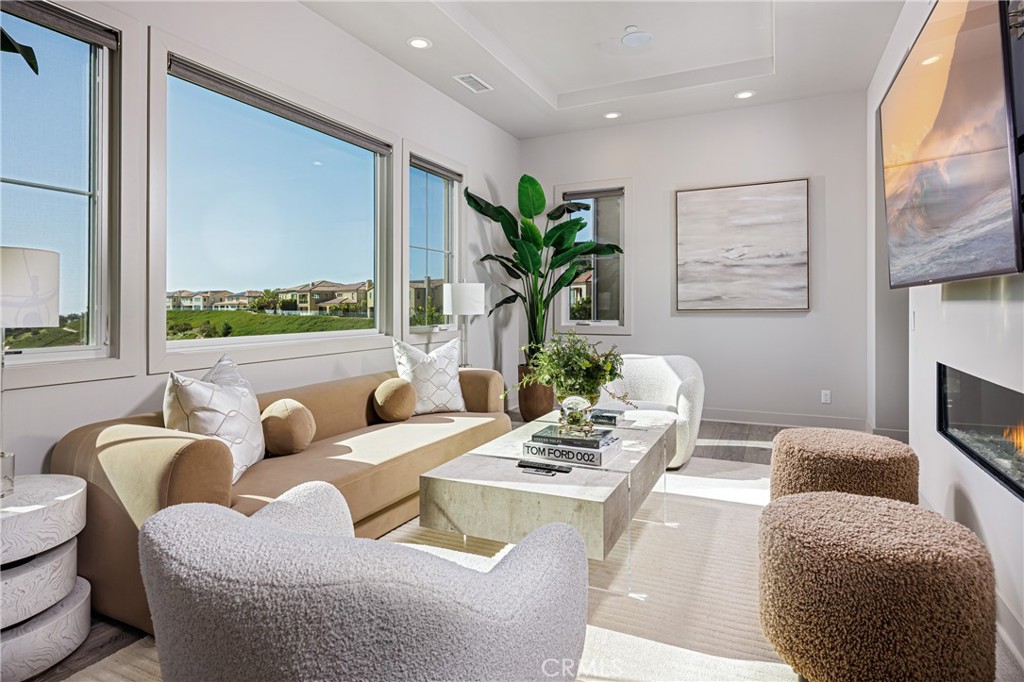 Primary Retreat - 170 Leafy Pass, Irvine CA 92602 - photo 25