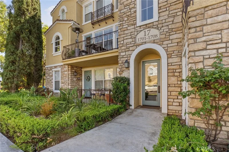 1706 Terra Bella, Irvine, CA 92602