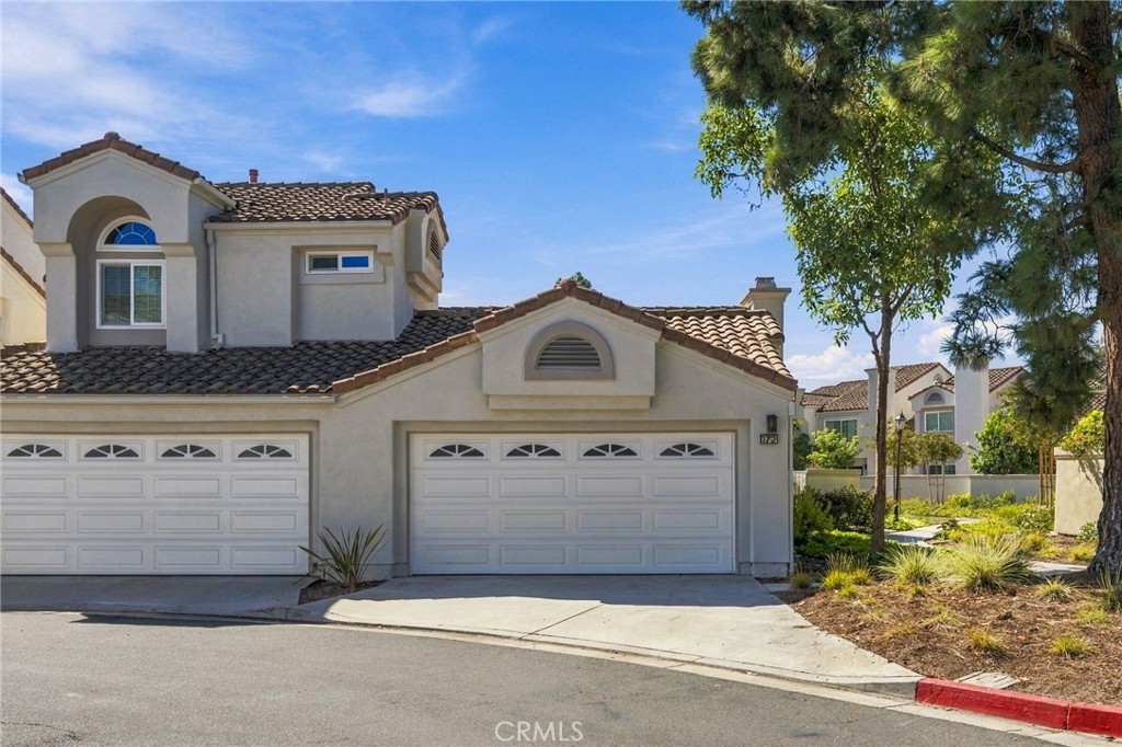 172 Almador, Irvine CA 92614 - photo 2