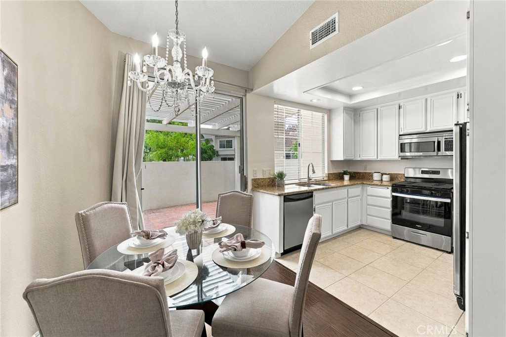 172 Almador, Irvine CA 92614 - photo 17