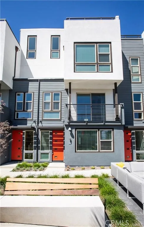 172 Placemark, Irvine