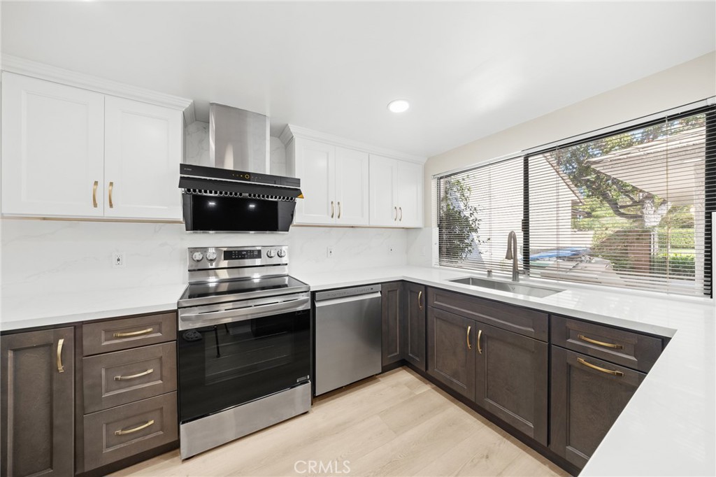 17284 Citron, Irvine CA 92612 - photo 14