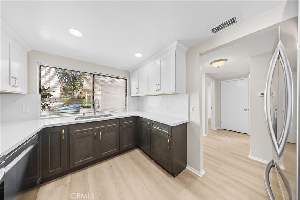 17284 Citron, Irvine CA 92612 - photo 18
