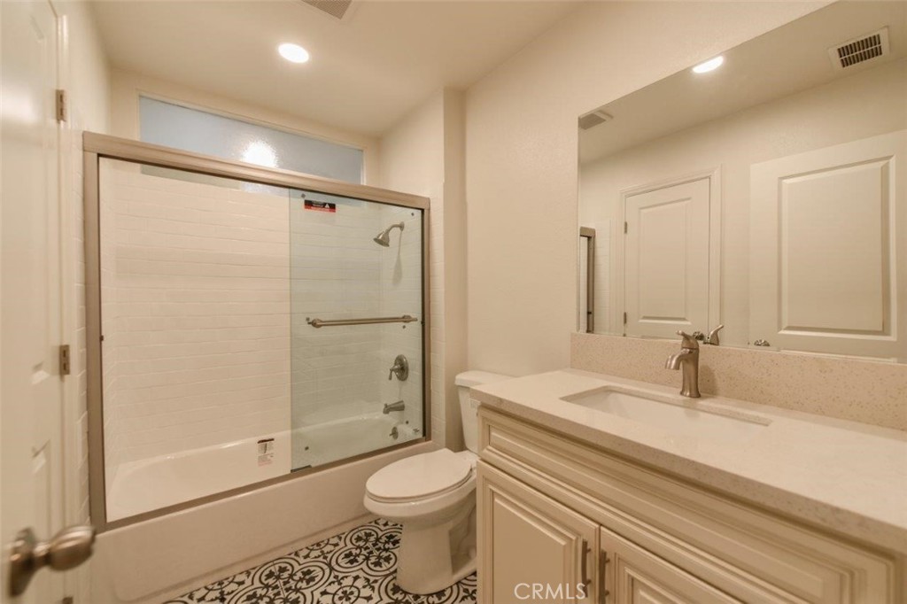 17562 Manchester Ave, Irvine CA 92614 - photo 8