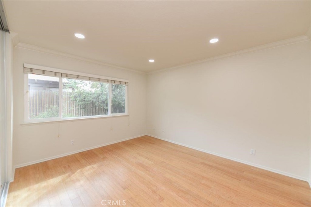 17562 Manchester Ave, Irvine CA 92614 - photo 15
