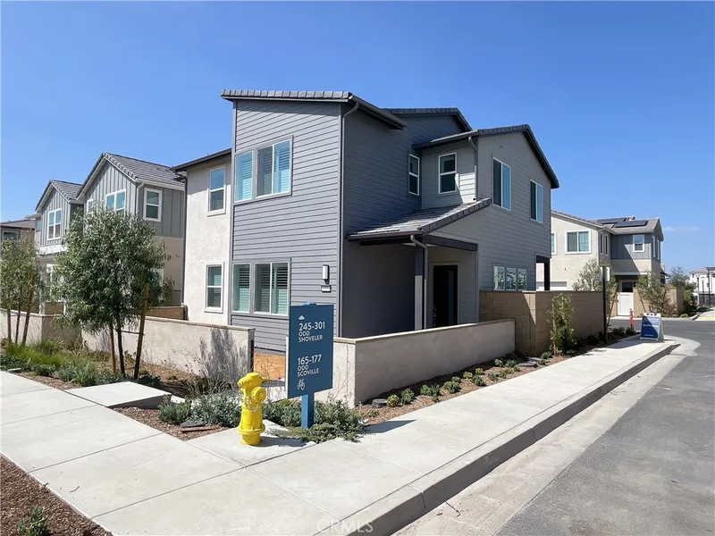 177 Scoville, Irvine, CA 92618