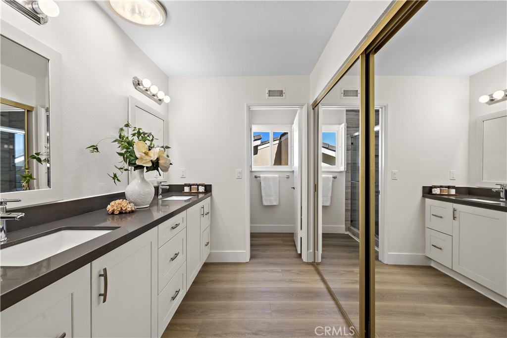 17802 Arbor, Irvine CA 92612 - photo 25