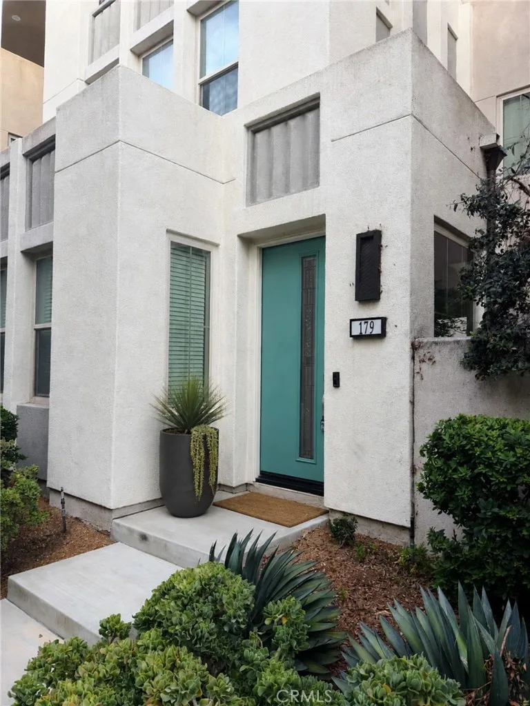 179 Carmine, Irvine, CA 92618