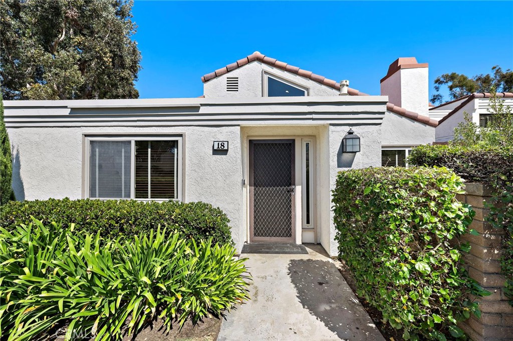 18 Navarre 133, Irvine CA 92612 - photo 1