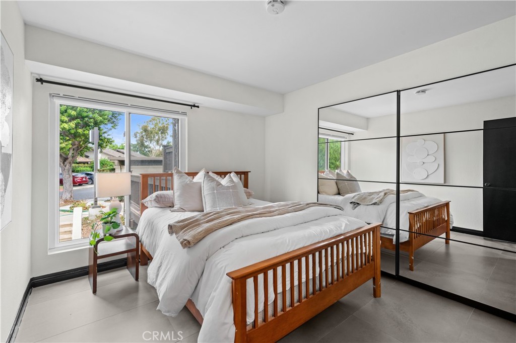 18 Rana 58, Irvine CA 92612 - photo 25