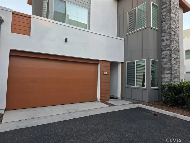 180 Episode, Irvine