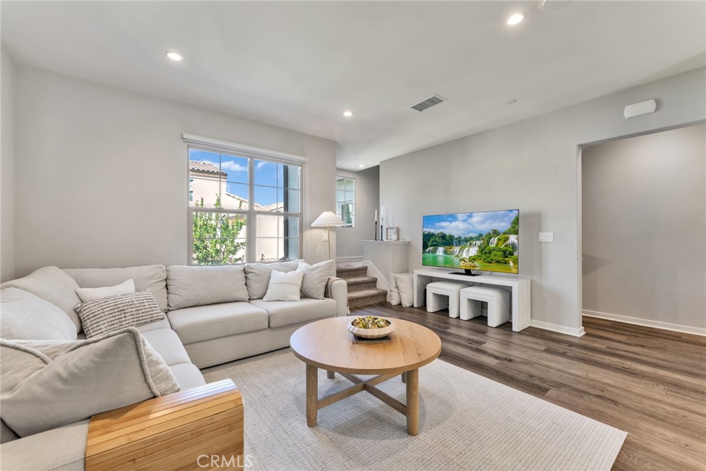 182 Elkhorn, Irvine CA 92618 - photo 7