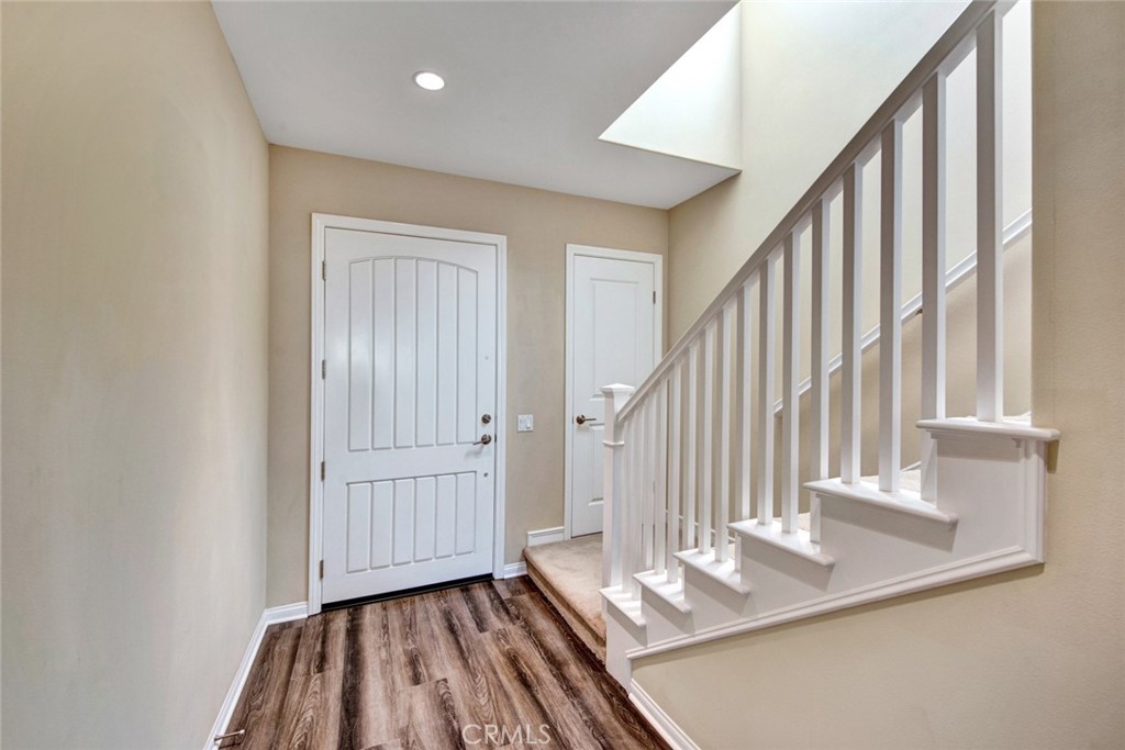 183 Overbrook, Irvine CA 92620 - photo 4