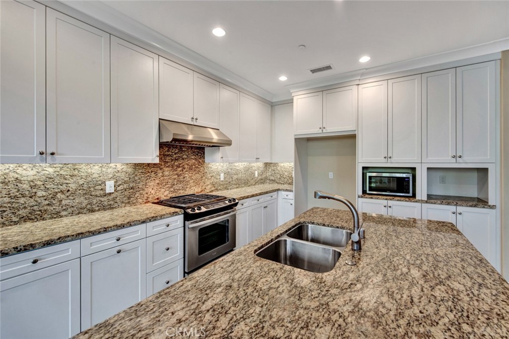 183 Overbrook, Irvine CA 92620 - photo 11