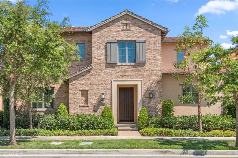 184 Villa, Irvine, CA 92602