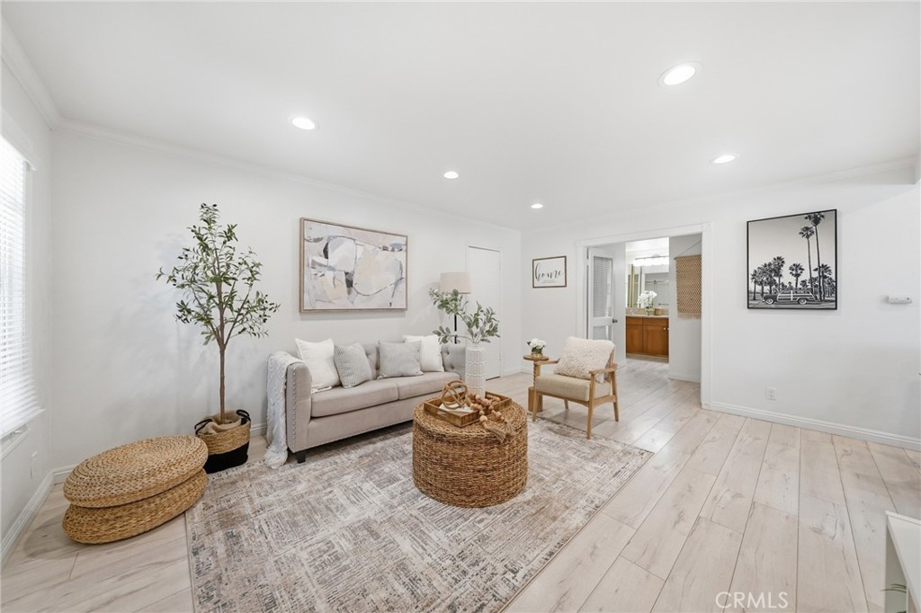 185 Streamwood, Irvine CA 92620 - photo 1