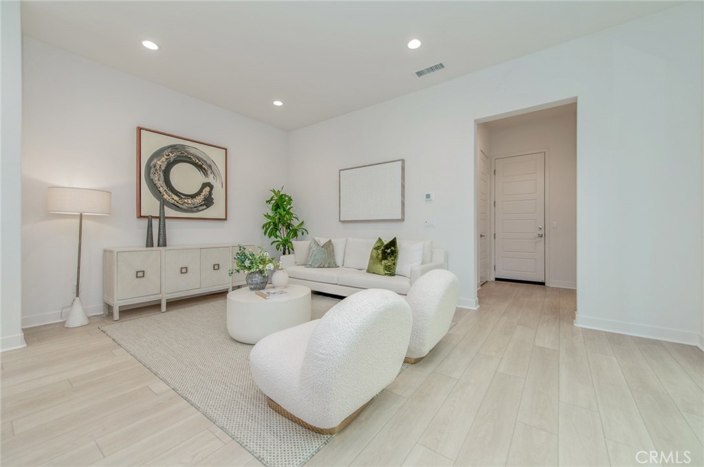 185 Yugen, Irvine CA 92618 - photo 8