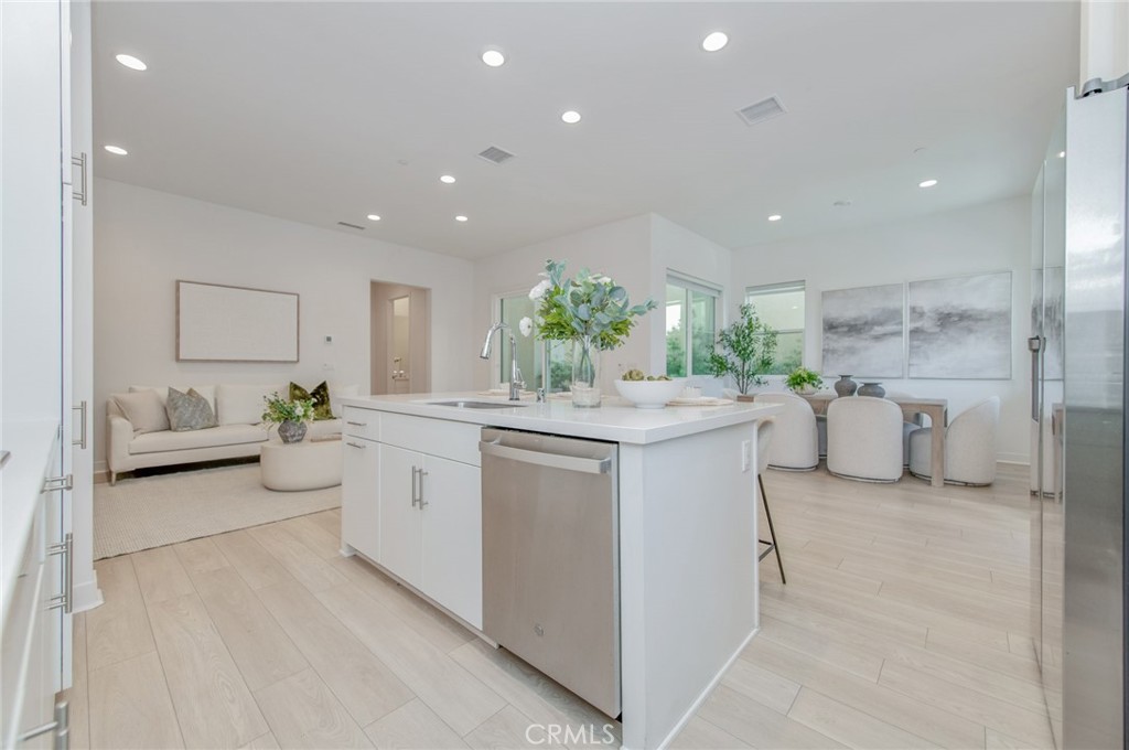 185 Yugen, Irvine CA 92618 - photo 11