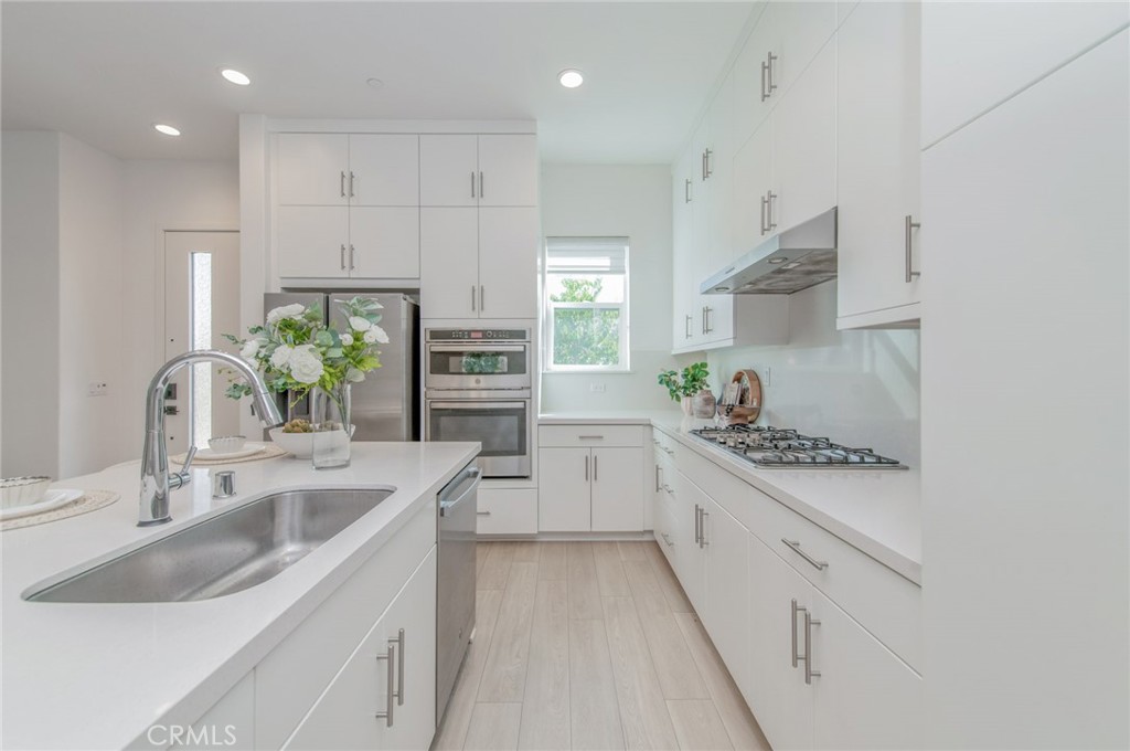 185 Yugen, Irvine CA 92618 - photo 12