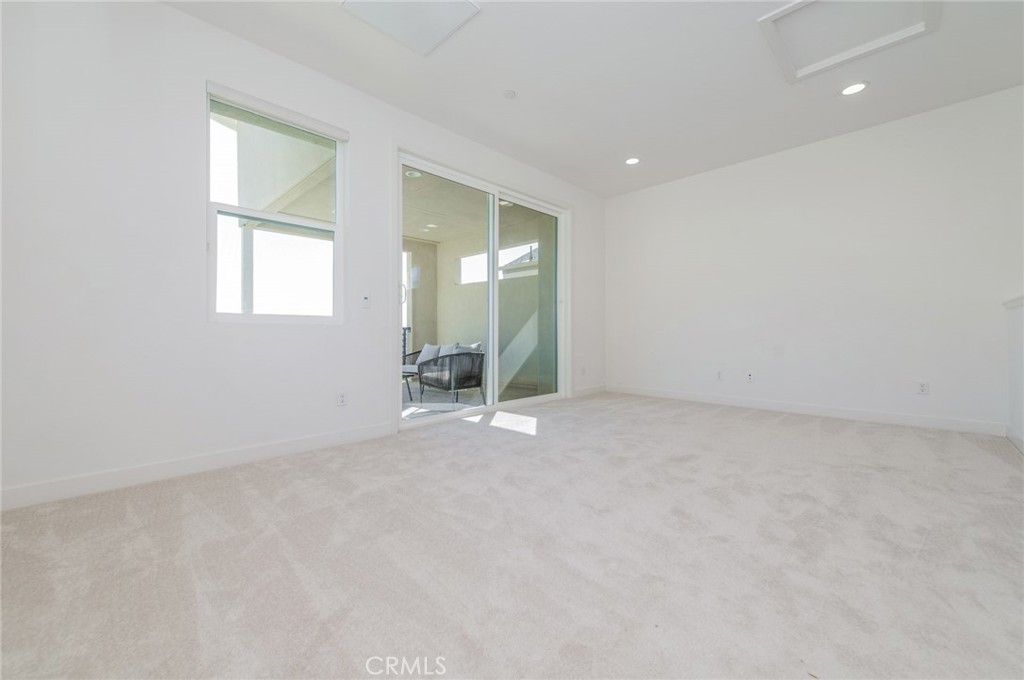 185 Yugen, Irvine CA 92618 - photo 32