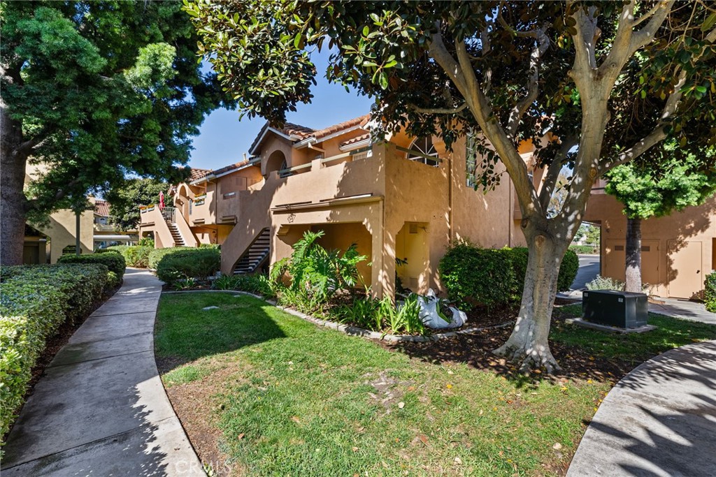 186 Alicante Aisle, Irvine CA 92614 - photo 2