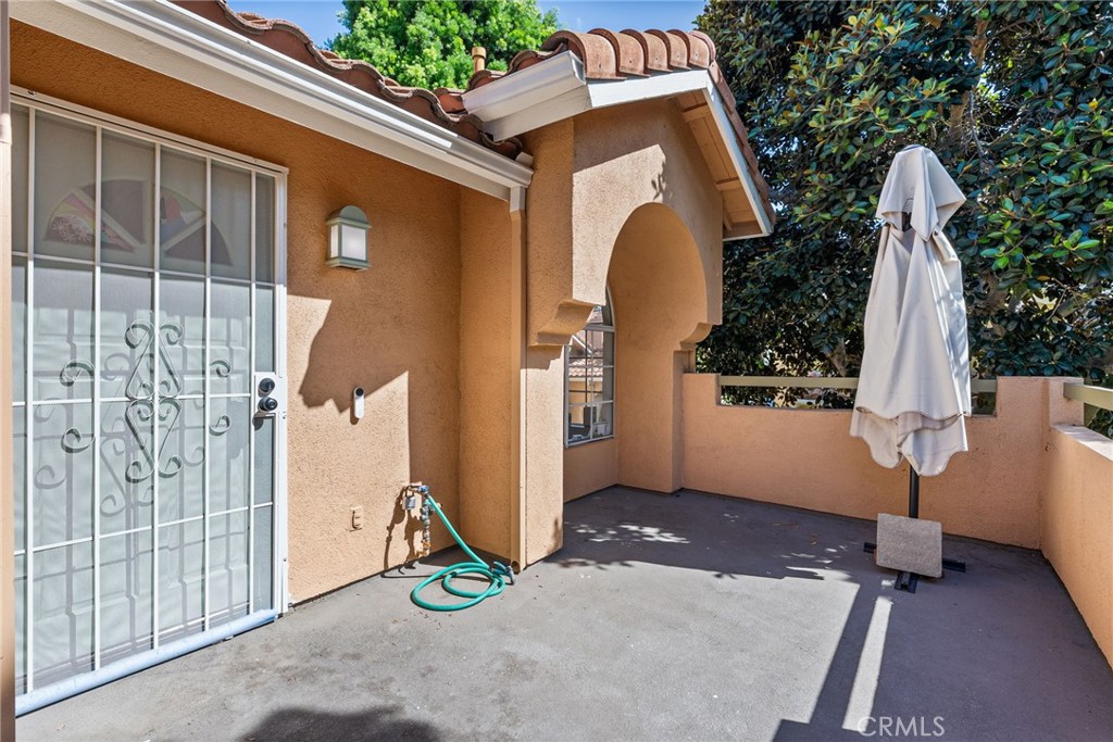 186 Alicante Aisle, Irvine CA 92614 - photo 3