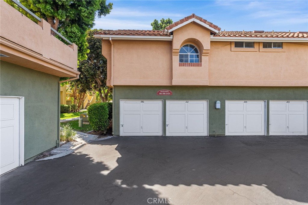 186 Alicante Aisle, Irvine CA 92614 - photo 25